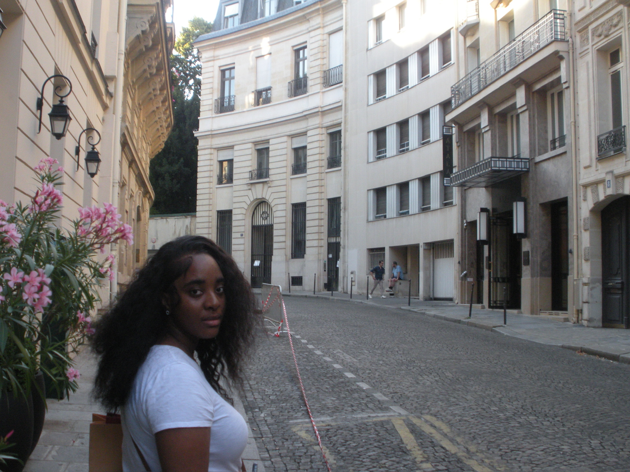 PARIS people SUMMER 25 photo